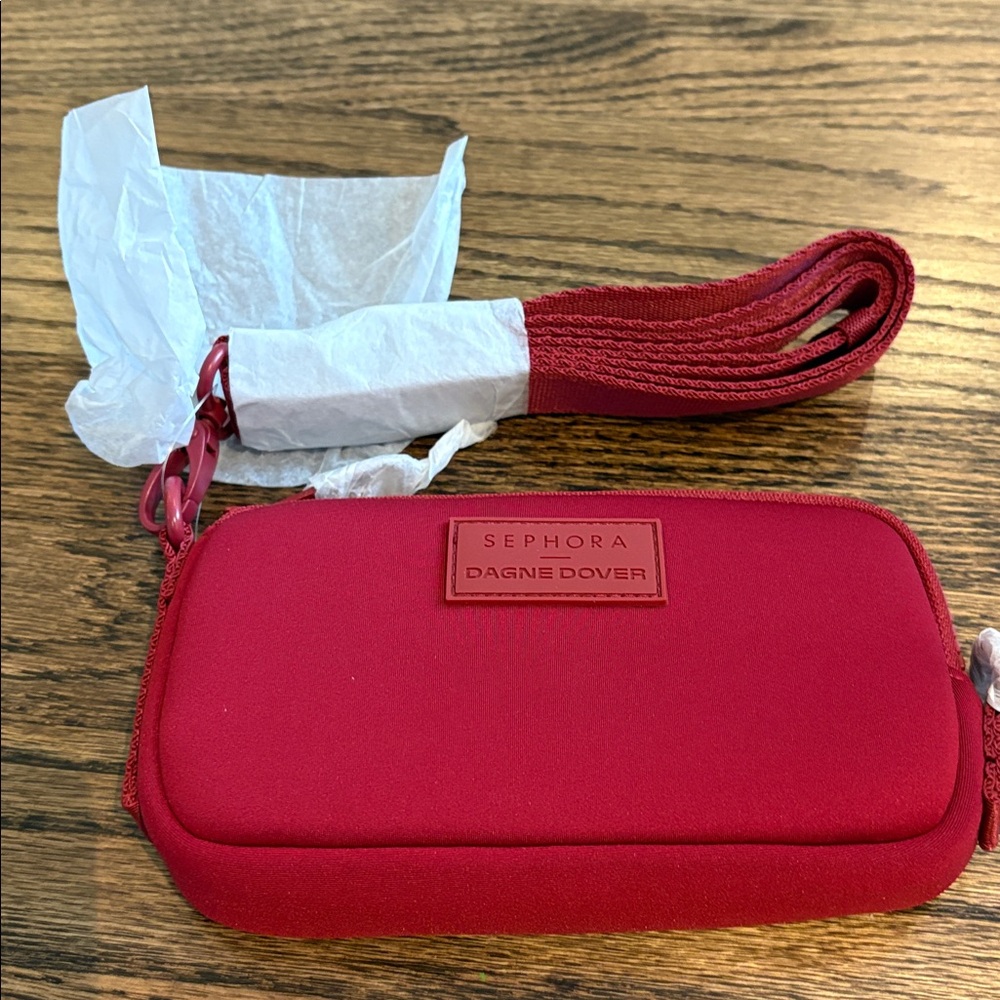 Sephora x Dagne Dover cell phone case with strap - Picture 5 of 8